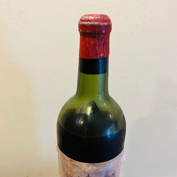 1947 Chateau Ausone, France (Low Shoulder)